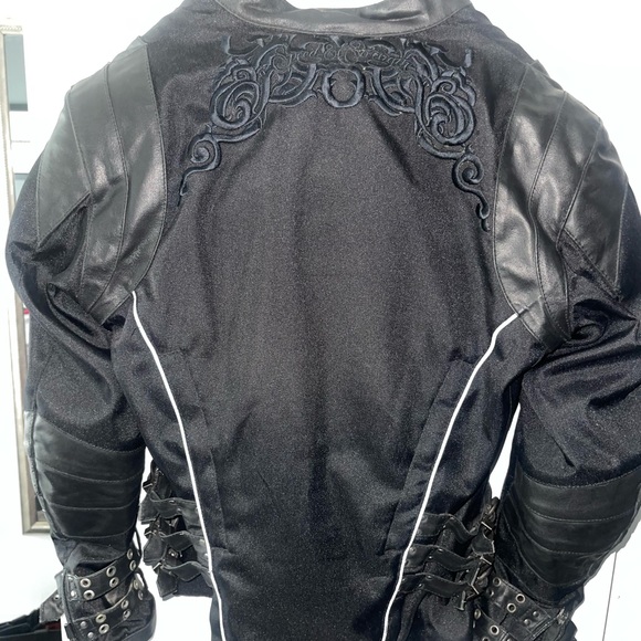 Ladies lined and padded Motorcycle Jacket - Picture 5 of 6